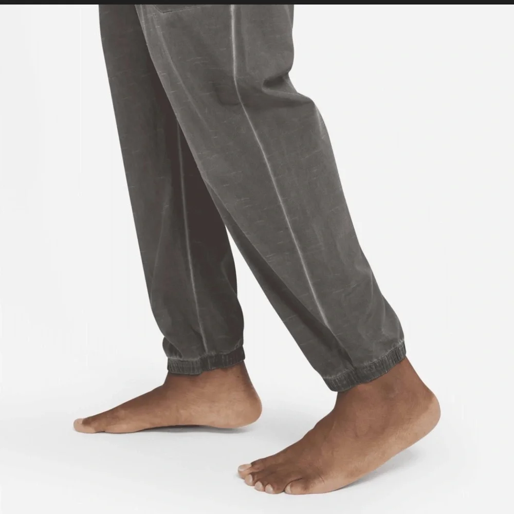 Nike Dry Fit Yoga Jogger Men's Athletic Pants Galactic Jade CZ2223-337 N